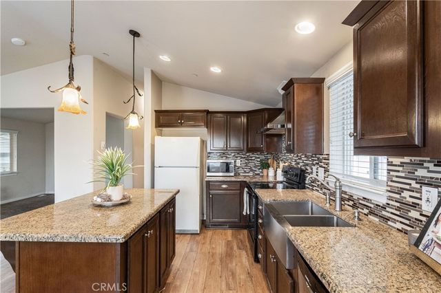 23820 Ironwood Ave 195, Moreno Valley, CA 92557