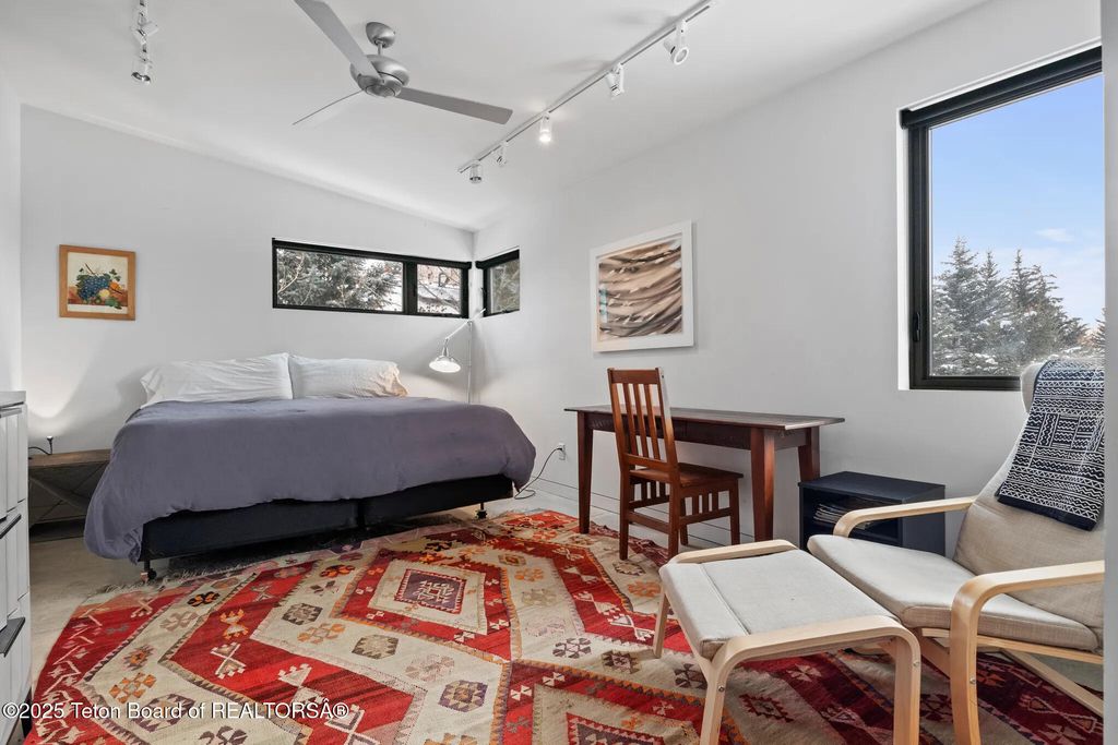 5610 W SCHWABACHER Lane, Wilson, WY 83014 photo 19