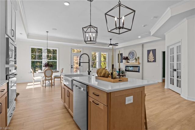 5227 Sunny Brook Court, Clemmons, NC 27012