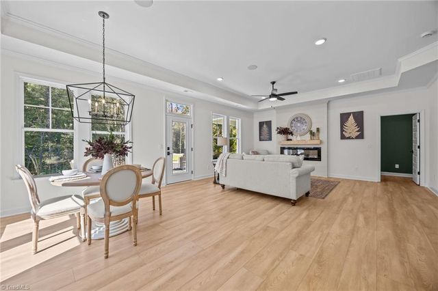 5227 Sunny Brook Court, Clemmons, NC 27012