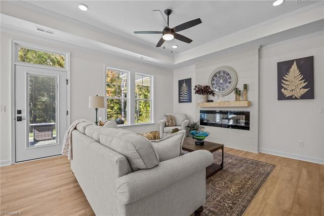 5227 Sunny Brook Court, Clemmons, NC 27012