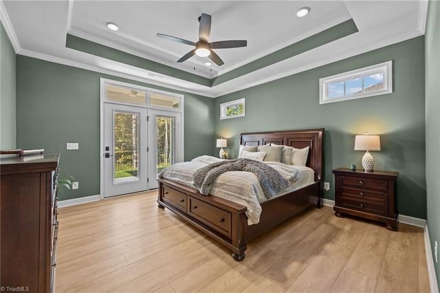 5227 Sunny Brook Court, Clemmons, NC 27012