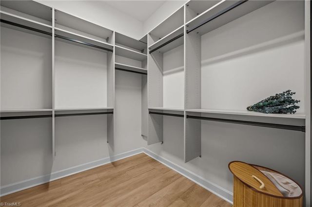 5227 Sunny Brook Court, Clemmons, NC 27012