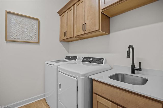 5227 Sunny Brook Court, Clemmons, NC 27012