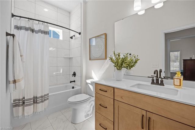 5227 Sunny Brook Court, Clemmons, NC 27012