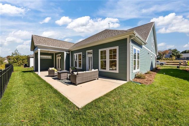 5227 Sunny Brook Court, Clemmons, NC 27012