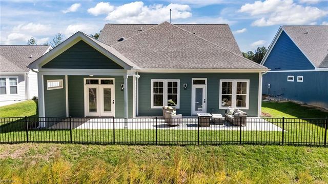 5227 Sunny Brook Court, Clemmons, NC 27012