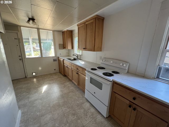 3407 GRAND Blvd, Vancouver, WA 98661