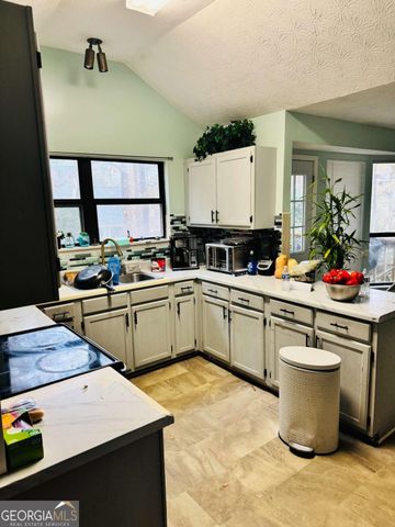 2625 Sims Crest Court, Snellville, GA 30078