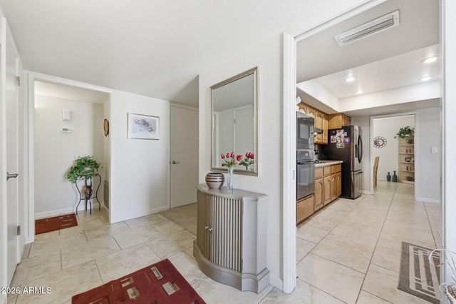 10438 W SARATOGA Circle, Sun City, AZ 85351