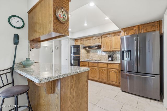 10438 W SARATOGA Circle, Sun City, AZ 85351