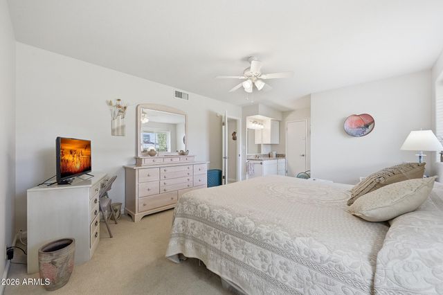 10438 W SARATOGA Circle, Sun City, AZ 85351