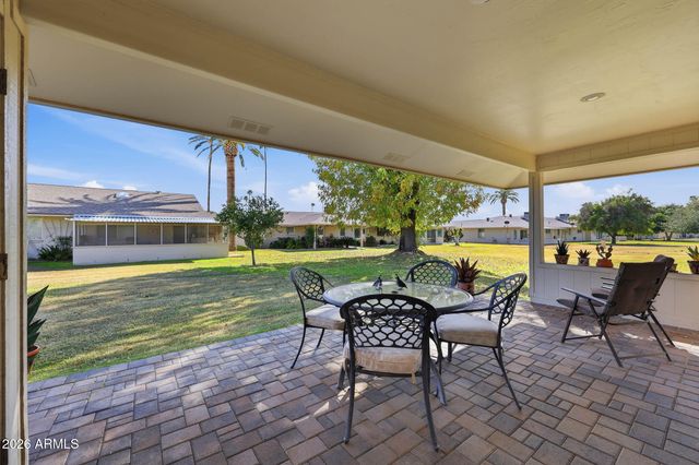 10438 W SARATOGA Circle, Sun City, AZ 85351