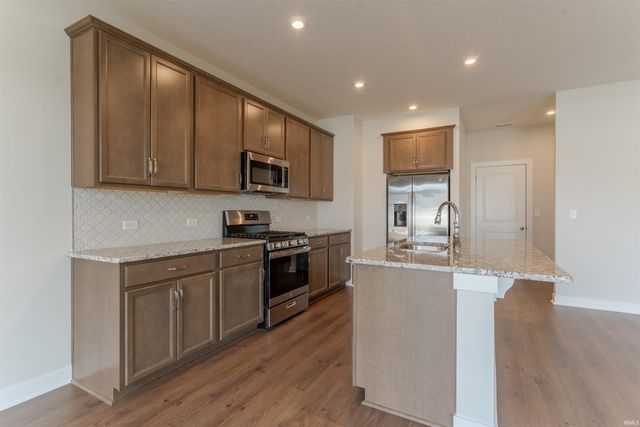 5008 Goldfinch Drive, Evansville, IN 47725