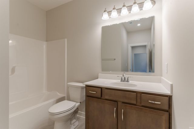 5008 Goldfinch Drive, Evansville, IN 47725