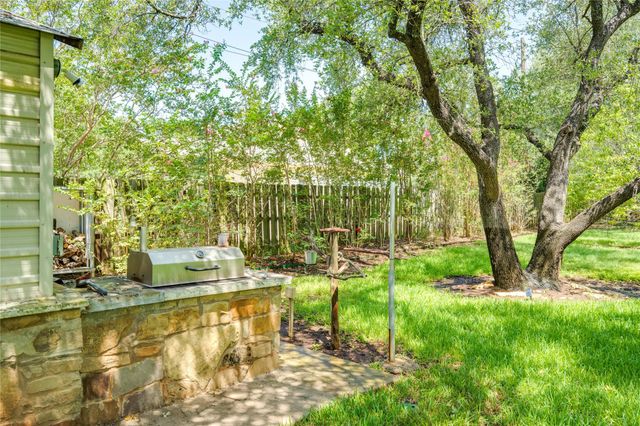 1005 Cedar Park DR, Cedar Park, TX 78613