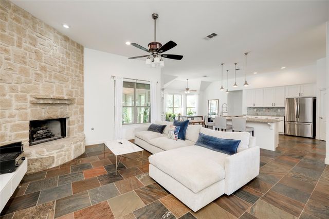 1005 Cedar Park DR, Cedar Park, TX 78613