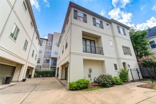 10 Hermann Park Court, Houston, TX 77021