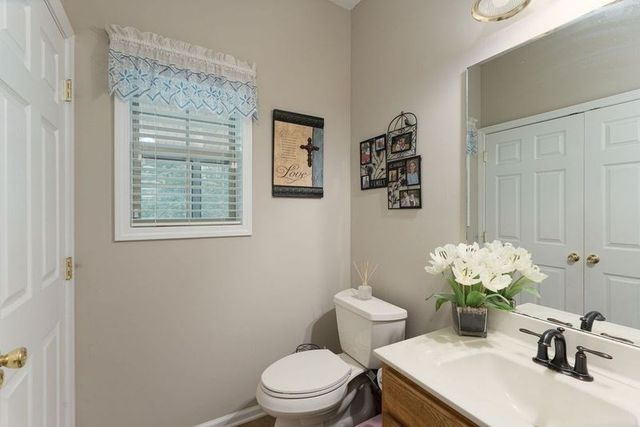 334 Avery Scroggs Rd, Hayesville, NC 28904