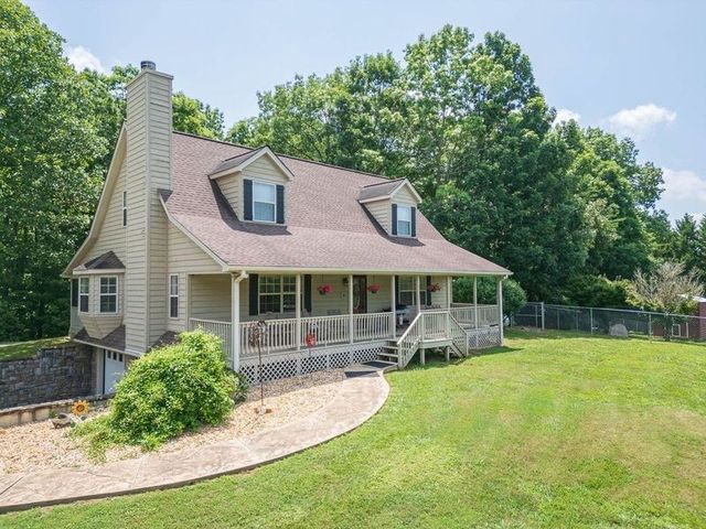 334 Avery Scroggs Rd, Hayesville, NC 28904