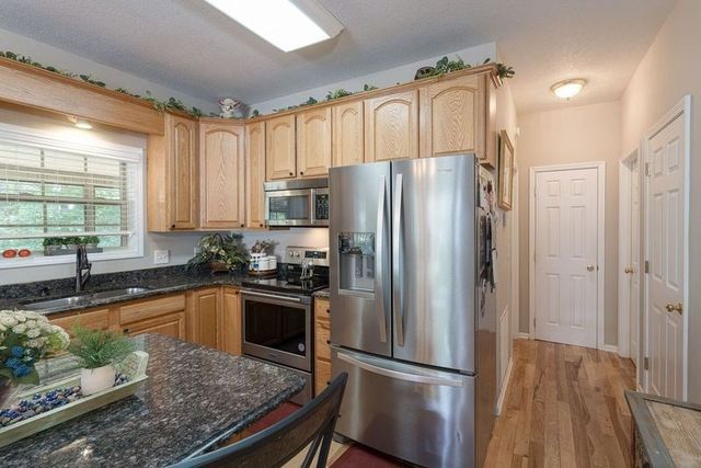 334 Avery Scroggs Rd, Hayesville, NC 28904