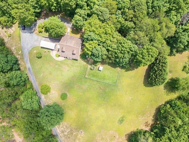 334 Avery Scroggs Rd, Hayesville, NC 28904