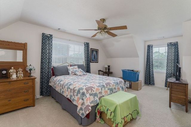334 Avery Scroggs Rd, Hayesville, NC 28904