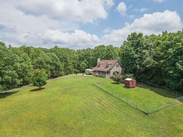 334 Avery Scroggs Rd, Hayesville, NC 28904