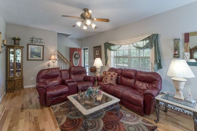 334 Avery Scroggs Rd, Hayesville, NC 28904