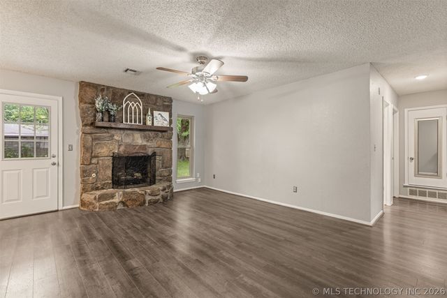 13629 S 285th East Avenue, Coweta, OK 74429