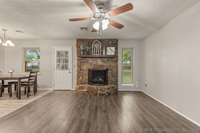 13629 S 285th East Avenue, Coweta, OK 74429