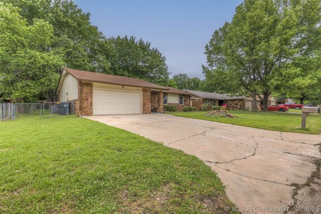 13629 S 285th East Avenue, Coweta, OK 74429