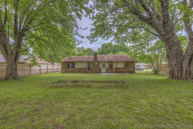 13629 S 285th East Avenue, Coweta, OK 74429