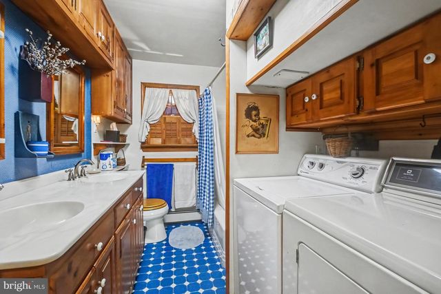 142 OXFORD CIR, Eagleville, PA 19403