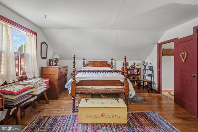 142 OXFORD CIR, Eagleville, PA 19403