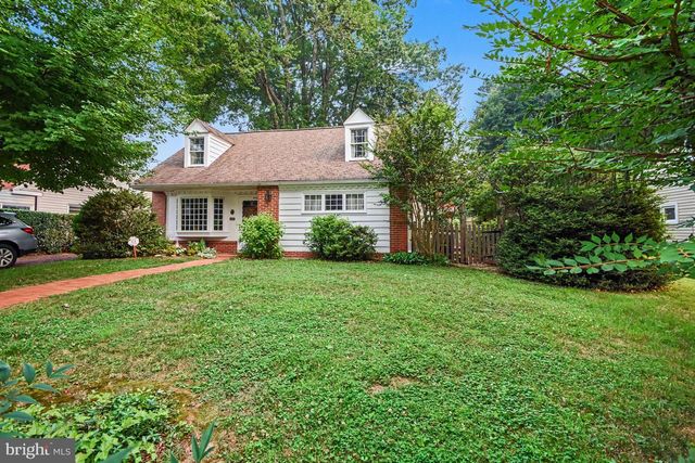 142 OXFORD CIR, Eagleville, PA 19403