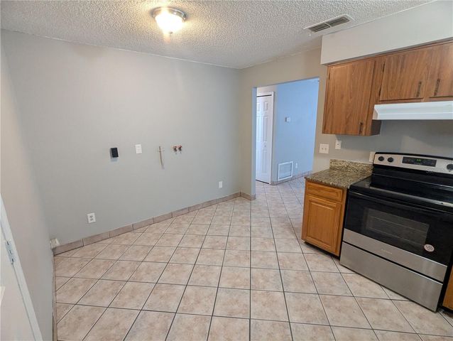 910 SOUTH CENTER STREET 910, Eustis, FL 32726