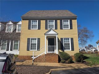 27 Capps QTR # 1, Hampton, VA 23669