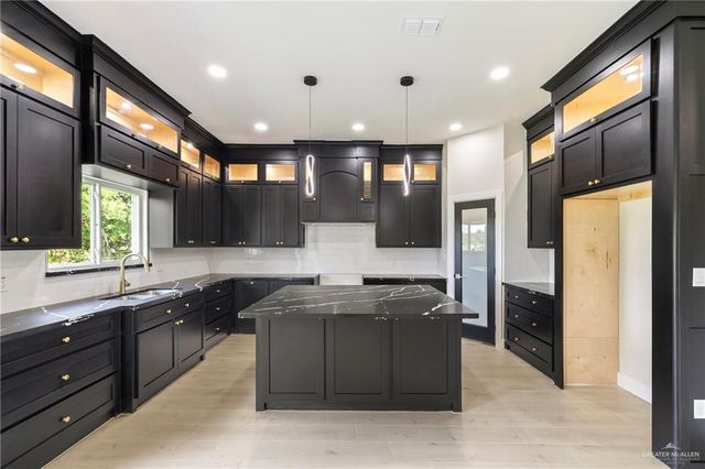 3712 Canan Drive, Weslaco, TX 78596