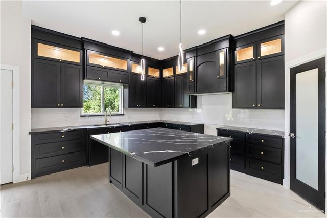 3712 Canan Drive, Weslaco, TX 78596