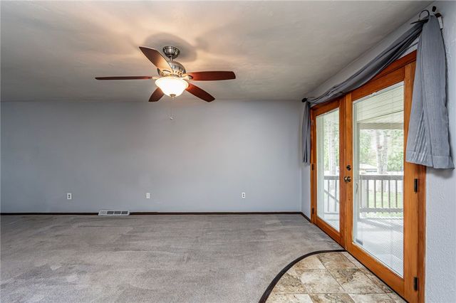 621 Sandy Hill Rd, Manor, PA 15642