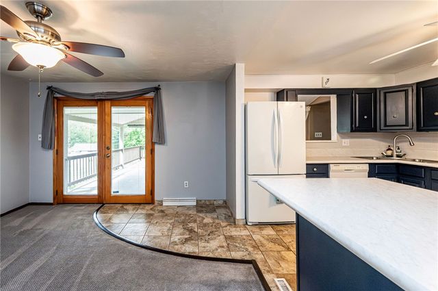 621 Sandy Hill Rd, Manor, PA 15642