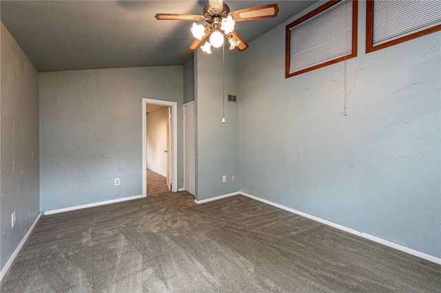 621 Sandy Hill Rd, Manor, PA 15642