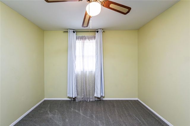 621 Sandy Hill Rd, Manor, PA 15642