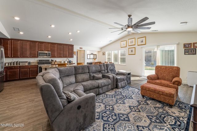 7021 Saddlehorn Road, Carson City, NV 89701