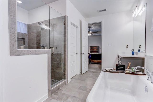 810 MEBANE RD, Oakland, TN 38060