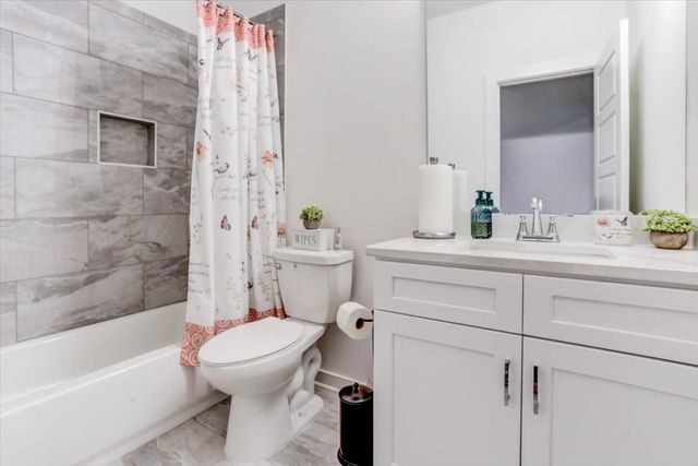 810 MEBANE RD, Oakland, TN 38060