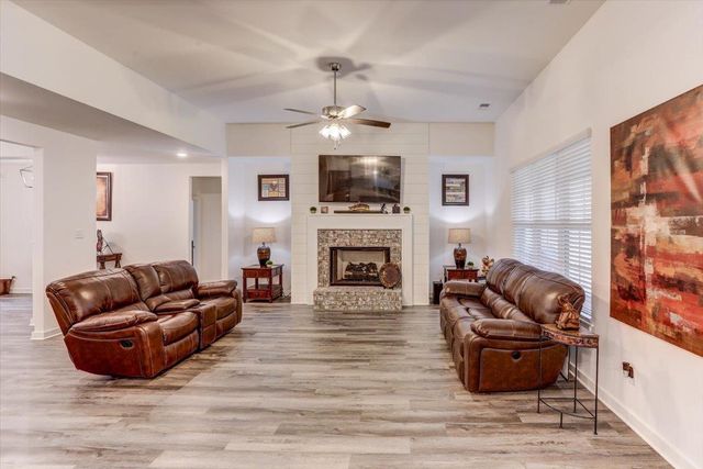 810 MEBANE RD, Oakland, TN 38060