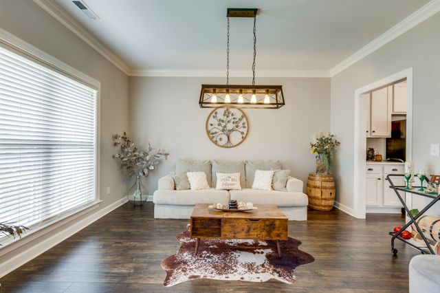 203 Waltons Way, Spring Hill, TN 37174