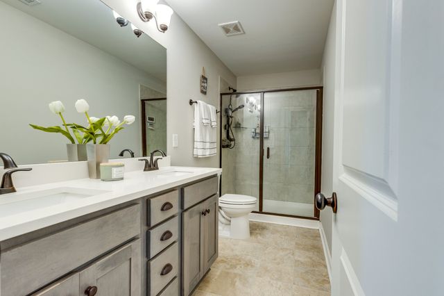 203 Waltons Way, Spring Hill, TN 37174